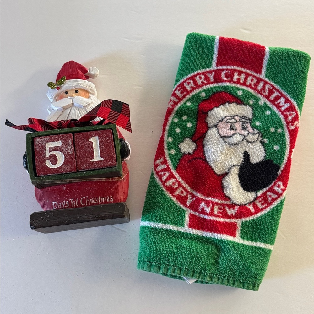 Towel & Santa Countdown to Christmas Number Date Changing Blocks Red Green Decor